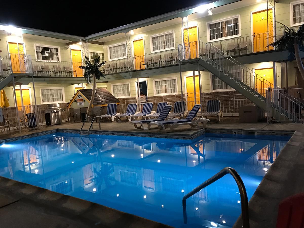 וויילדווד Sunrise Inn מראה חיצוני תמונה